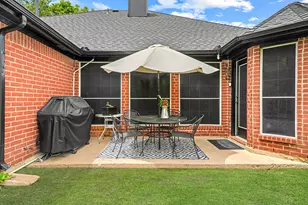 1040 Essex Dr, Cedar Hill, TX 75104 - Photo 20