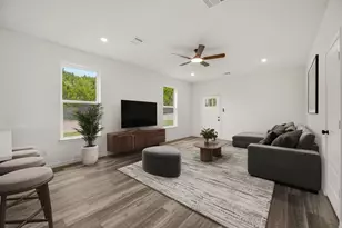 5708 Vanessa Ct, Granbury, TX 76048 - Photo 4