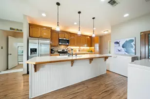 404 Fm 1566 W, Wolfe City, TX 75496 - Photo 10