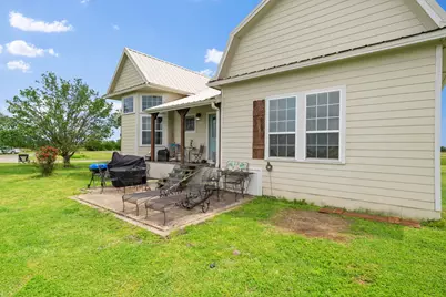 404 Fm 1566 W, Wolfe City, TX 75496 - Photo 30