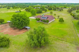 1914 Bentwater Pkwy, Granbury, TX 76049 - Photo 12