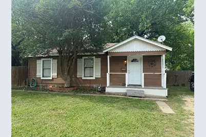 1006 Bishop Street, Commerce, TX 75428 - Photo 2