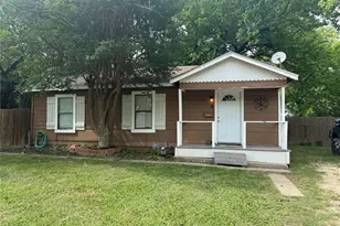 1006 Bishop St, Commerce, TX 75428 - Photo 2