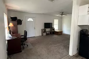 1006 Bishop St, Commerce, TX 75428 - Photo 8