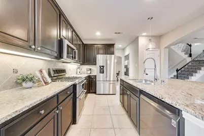 300 Perkins Drive, Lantana, TX 76226 - Photo 2
