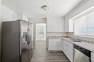 2806 E Atoll Dr, Dallas, TX 75216 - Photo 14