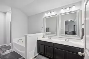 1823 Sea Gull Dr, Dallas, TX 75051 - Photo 14