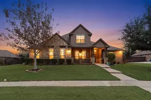 311 Covington Ln, Ovilla, TX 75154 - Photo 1