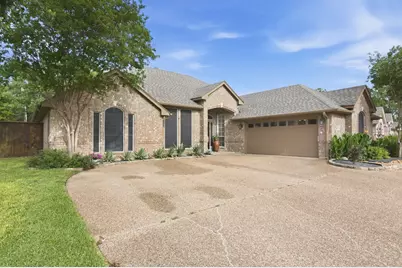 8304 Red Rose Trail, North Richland Hills, TX 76182 - Photo 2