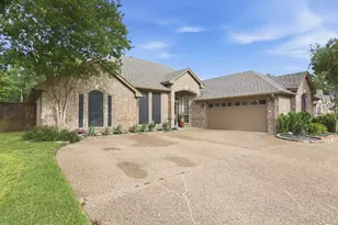 8304 Red Rose Trail, North Richland Hills, TX 76182 - Photo 2