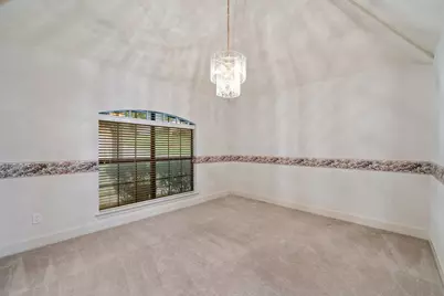 413 Lincoln Oaks Drive, Burleson, TX 76028 - Photo 14