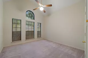 413 Lincoln Oaks Dr, Burleson, TX 76028 - Photo 14