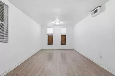 3408 S Hughes Avenue, Fort Worth, TX 76119 - Photo 8
