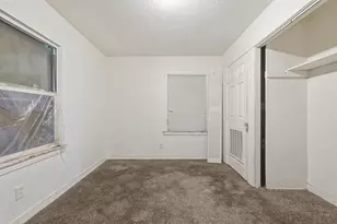 3408 S Hughes Ave, Fort Worth, TX 76119 - Photo 10