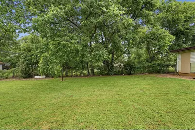 3408 S Hughes Avenue, Fort Worth, TX 76119 - Photo 24