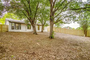 7924 Lazy Brook Dr, Watauga, TX 76148 - Photo 36
