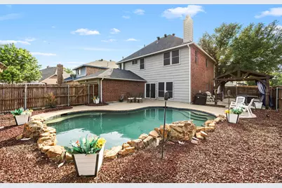 861 Pinnacle Circle, Lewisville, TX 75077 - Photo 2