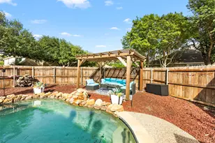 861 Pinnacle Cir, Lewisville, TX 75077 - Photo 22