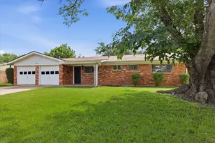 3616 Venice Dr, North Richland Hills, TX 76180 - Photo 4