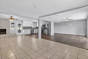 12410 Deeds Ct, Azle, TX 76020 - Photo 10