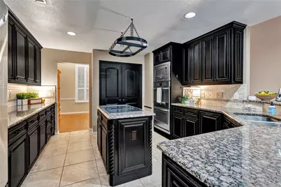 2405 Charlene Drive, Plano, TX 75074 - Photo 12