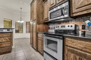 132 Nicole Ln, Weatherford, TX 76087 - Photo 6