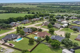 401 Champion's Ct, Crandall, TX 75114 - Photo 34