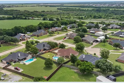 401 Champions Court, Crandall, TX 75114 - Photo 34
