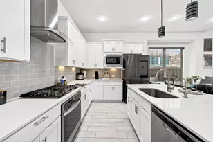 12733 Royal Oaks Ln, Farmers Branch, TX 75234 - Photo 14