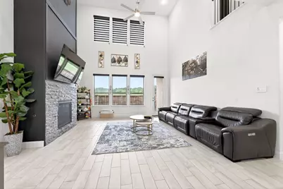 12733 Royal Oaks Lane, Farmers Branch, TX 75234 - Photo 6