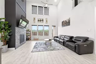 12733 Royal Oaks Ln, Farmers Branch, TX 75234 - Photo 6