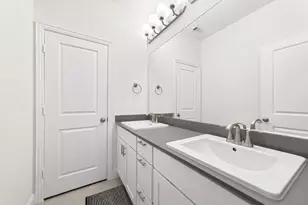 12733 Royal Oaks Ln, Farmers Branch, TX 75234 - Photo 36