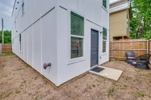 2325 Budd St, Dallas, TX 75215 - Photo 12
