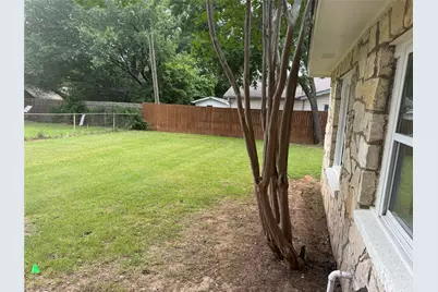 607 E Hundley Drive, Lake Dallas, TX 75065 - Photo 12