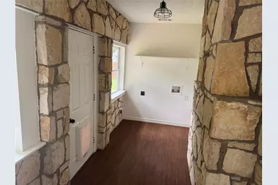 607 E Hundley Drive, Lake Dallas, TX 75065 - Photo 8