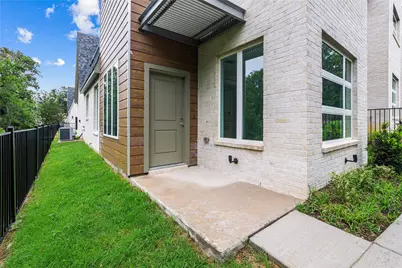 321 Oakbend Drive, Lewisville, TX 75067 - Photo 4