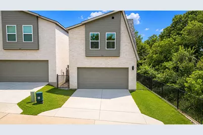321 Oakbend Drive, Lewisville, TX 75067 - Photo 2