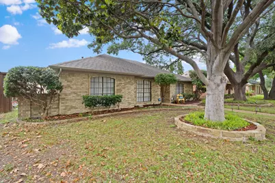 509 Kingsbridge Drive, Garland, TX 75040 - Photo 2