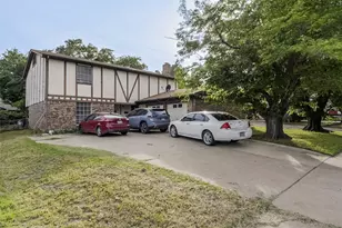 625 NW Renfro St, Burleson, TX 76028 - Photo 1