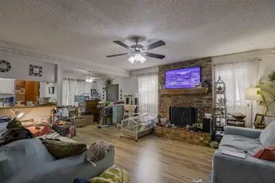 625 NW Renfro Street, Burleson, TX 76028 - Photo 12