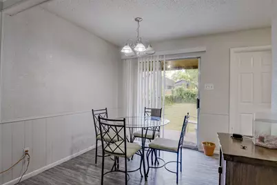 625 NW Renfro Street, Burleson, TX 76028 - Photo 4