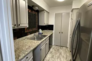 9801 Royal Ln, Dallas, TX 75231 - Photo 12