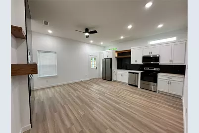 2113 Henry Street #A, Greenville, TX 75401 - Photo 2