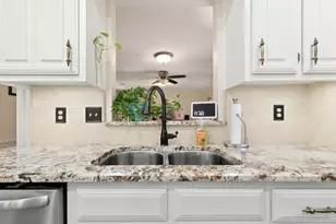 417 Stroud Ln, Garland, TX 75043 - Photo 6