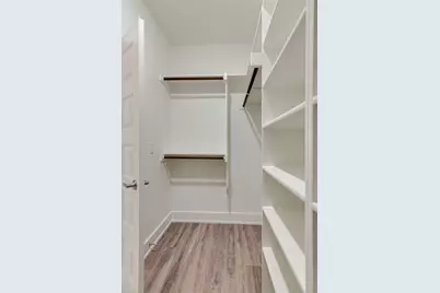 115 W Jones #205, Krum, TX 76249 - Photo 10
