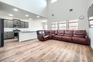 901 Emerald Gate Dr, Princeton, TX 75407 - Photo 10