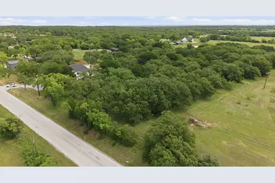 1999 Sunflower Road, Paradise, TX 76073 - Photo 14