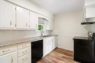1336 Devonwood Dr, Garland, TX 75041 - Photo 6