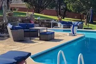 911 Bentle Branch Ln, Cedar Hill, TX 75104 - Photo 32