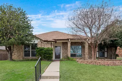 1635 Cemetery Hill Road, Carrollton, TX 75007 - Photo 2